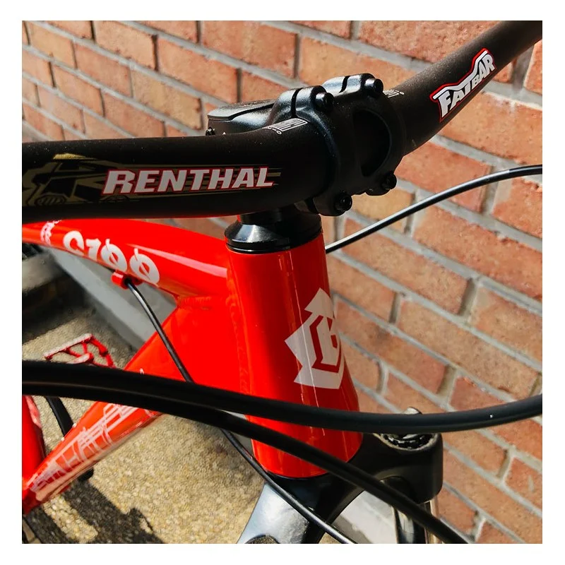 Custom Collective X Bikelife C100 Rouge Vermillon 2022 2 Custom Collective X Bikelife C100 Rouge Vermillon 2022 – Image 2