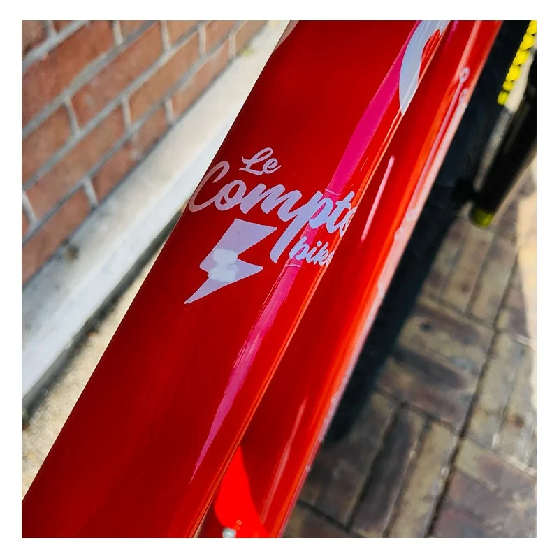 Custom Collective X Bikelife C100 Rouge Vermillon 2022 13 Custom Collective X Bikelife C100 Rouge Vermillon 2022 – Image 13