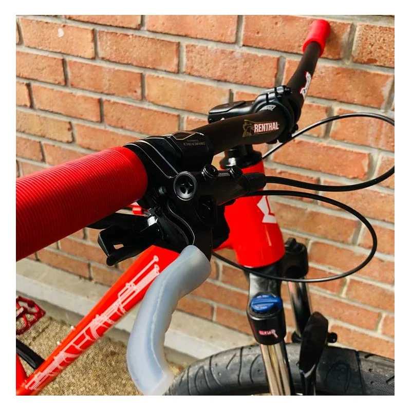 Custom Collective X Bikelife C100 Rouge Vermillon 2022 5 Custom Collective X Bikelife C100 Rouge Vermillon 2022 – Image 5