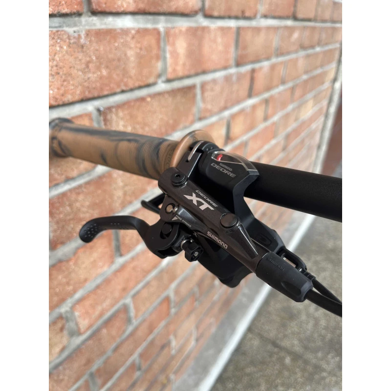 Custom Collective C100 Pro Noir Tan 2022 11 Custom Collective C100 Pro Noir Tan 2022 – Image 11