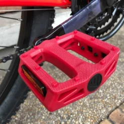 Custom VTT MBM DART 29" Rouge 8 Custom VTT MBM DART 29" Rouge -France Vélo Soldes 2024 custom vtt mbm dart 29 rouge 1