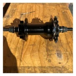 Moyeu COLLECTIVE C2 Arrière Noir -France Vélo Soldes 2024 moyeu collective c2 arriere noir 1