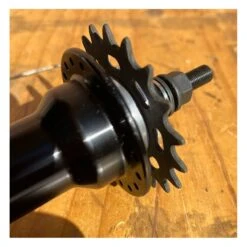 Moyeu COLLECTIVE C2 Arrière Noir -France Vélo Soldes 2024 moyeu collective c2 arriere noir 3