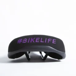 Selle BIKELIFE Noire Logo Violet -France Vélo Soldes 2024 selle bikelife noire logo violet 2
